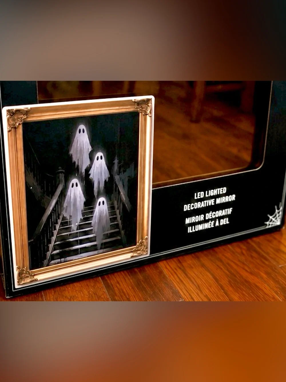 VIRAL MARTHA STEWART 4-GHOST STAIRCASE LED MIRROR — BRAND NEW IN BOX